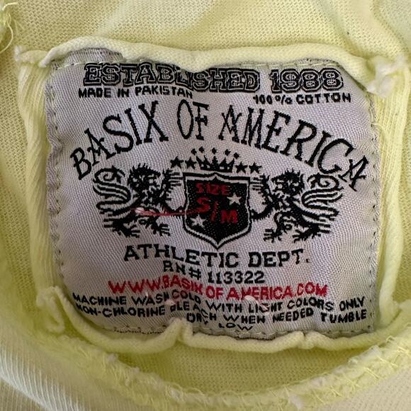 NEWPORT RHODE ISLAND Womens T-Shirt Small Neon Yellow Casual New England - Picture 6 of 9